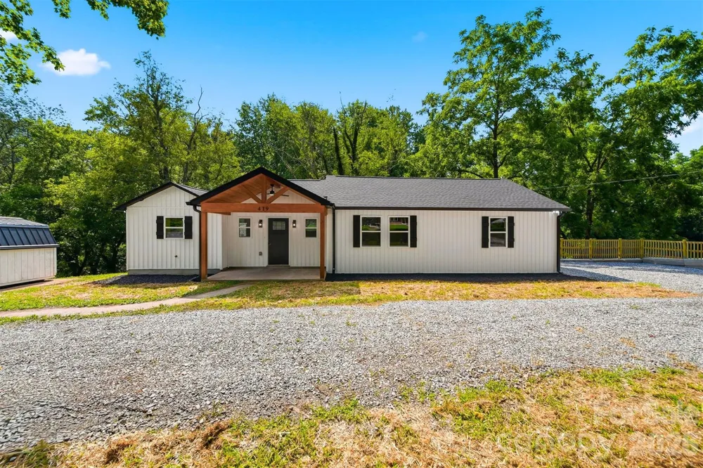 419 Rockyford Street Morganton, NC 28655