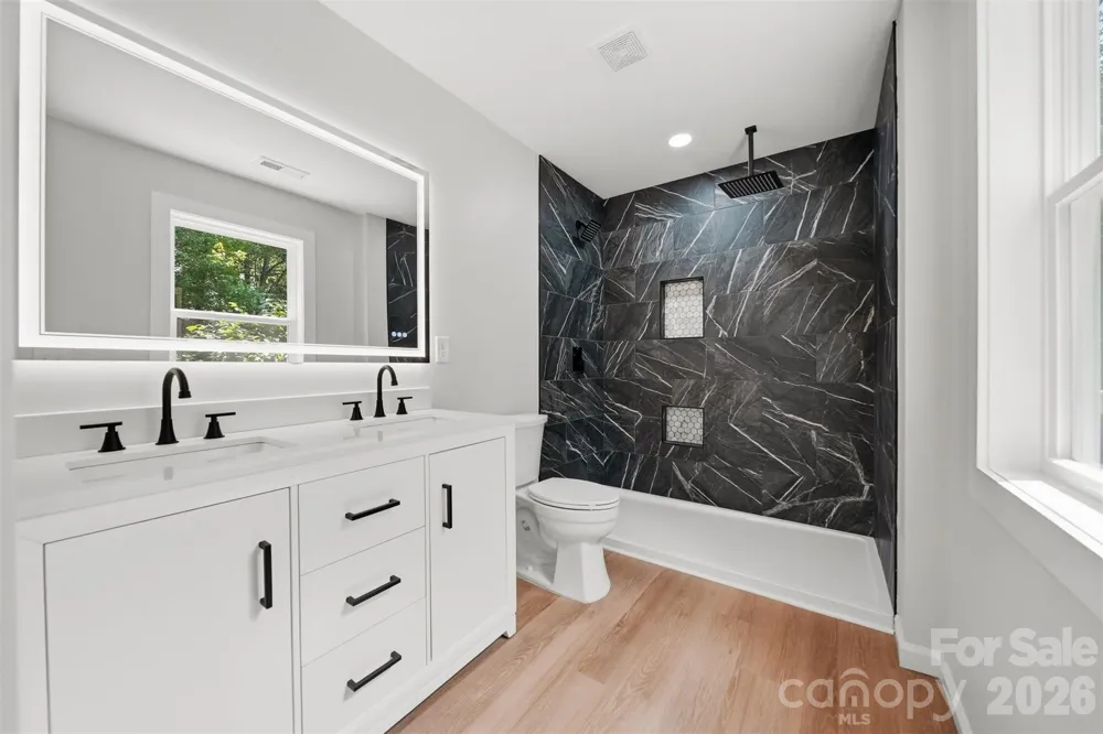 419 Rockyford Street Morganton, NC 28655