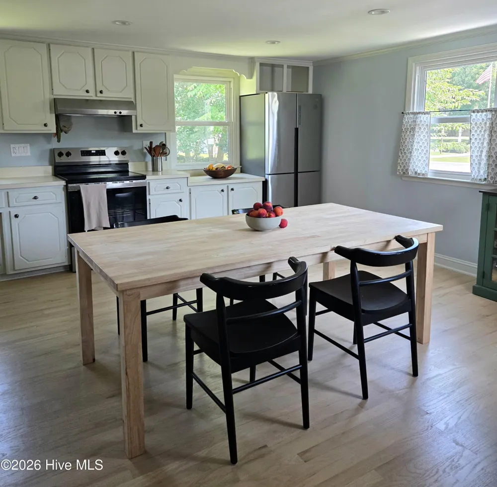 612 River Road Trent Woods, NC 28562