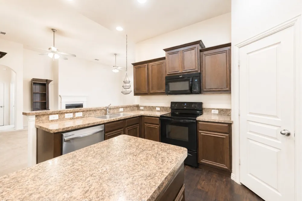 7420 Rose Crest Boulevard Forest Hill, TX 76140