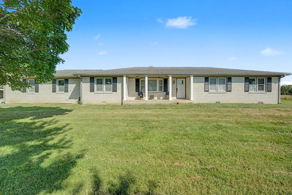 11325 Greenville Rd Hopkinsville, KY 42240