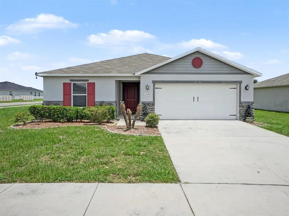 2488 BEGONIA STREET Mascotte, FL 34753