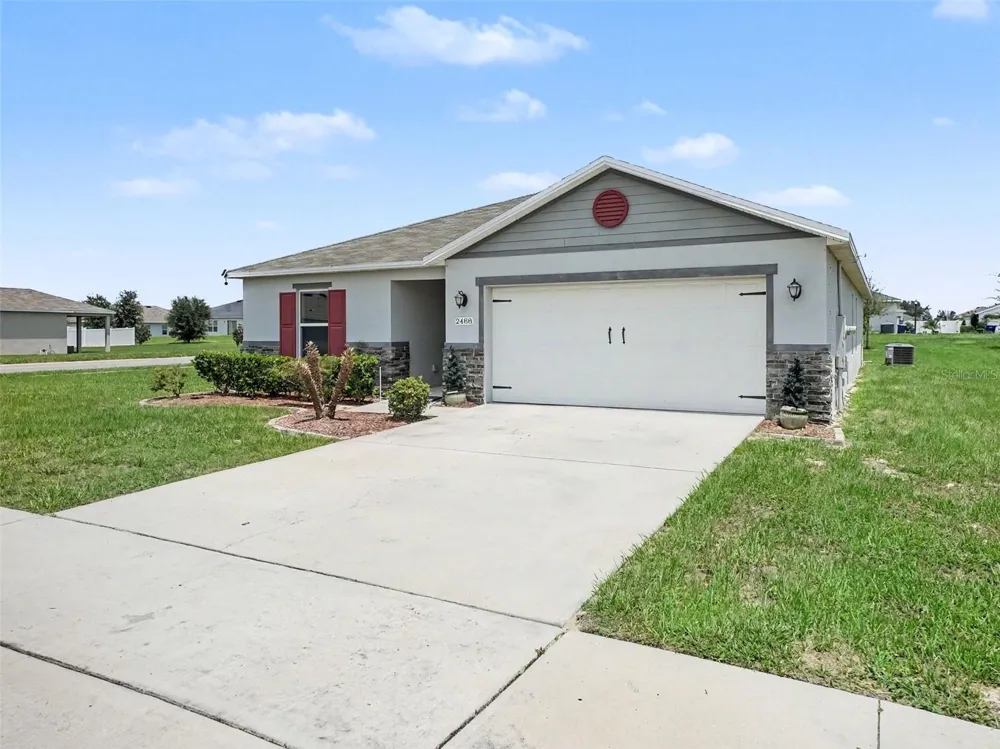 2488 BEGONIA STREET Mascotte, FL 34753
