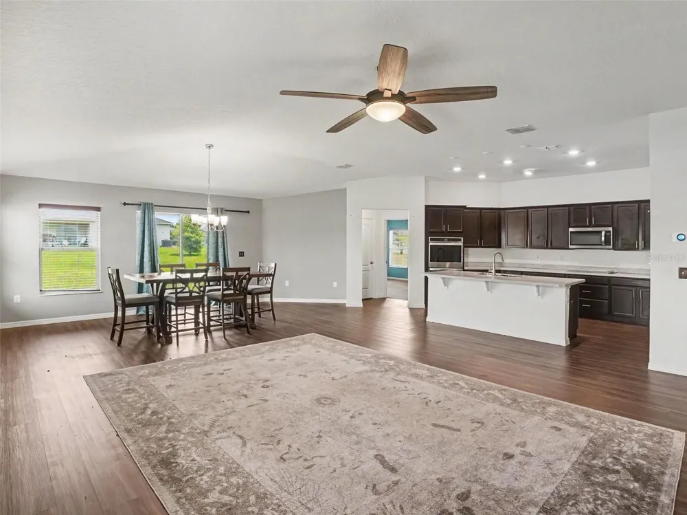 2488 BEGONIA STREET Mascotte, FL 34753