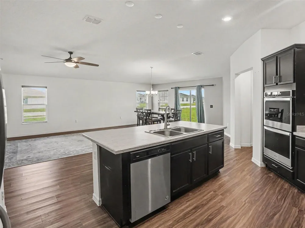 2488 BEGONIA STREET Mascotte, FL 34753