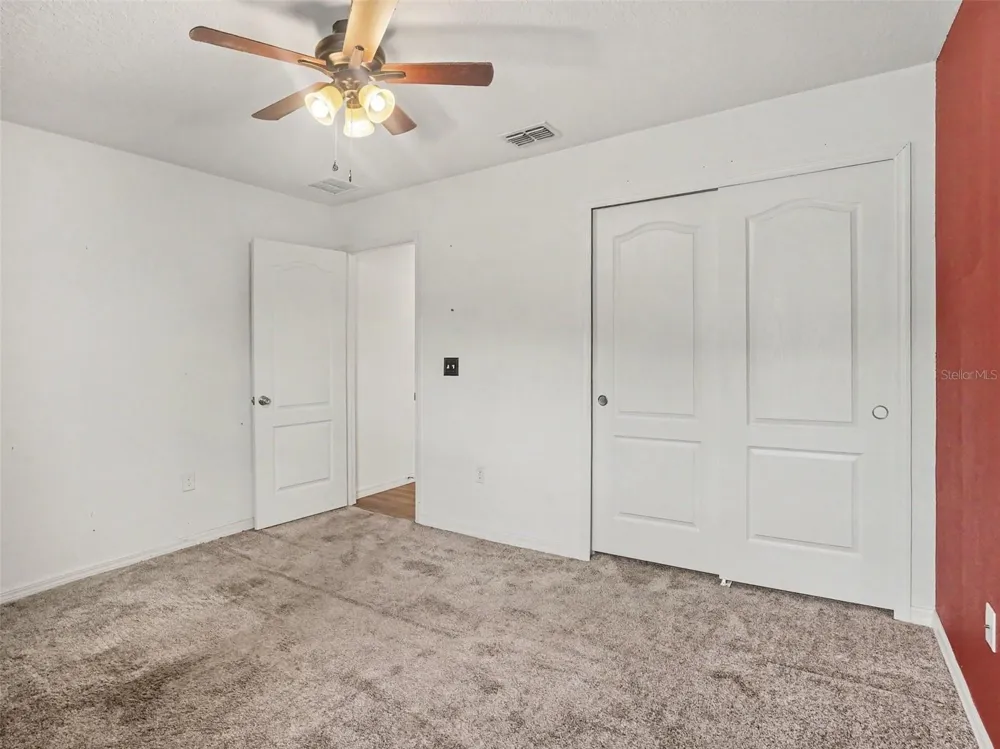 2488 BEGONIA STREET Mascotte, FL 34753