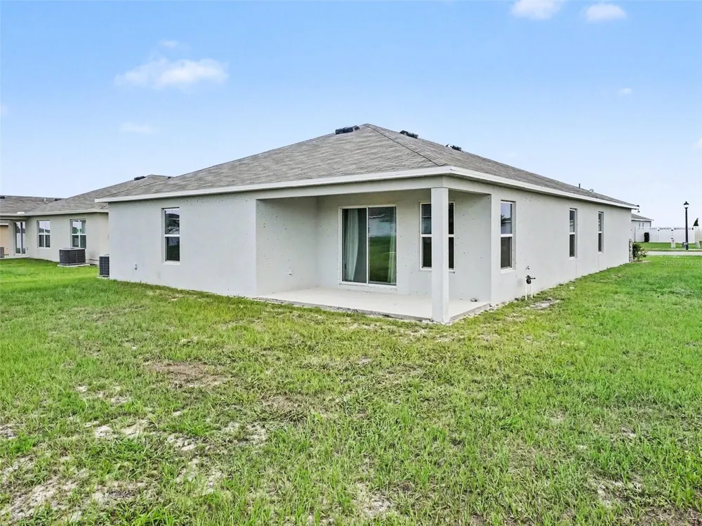 2488 BEGONIA STREET Mascotte, FL 34753