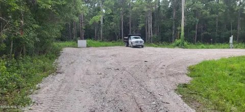 1123 Straits Road