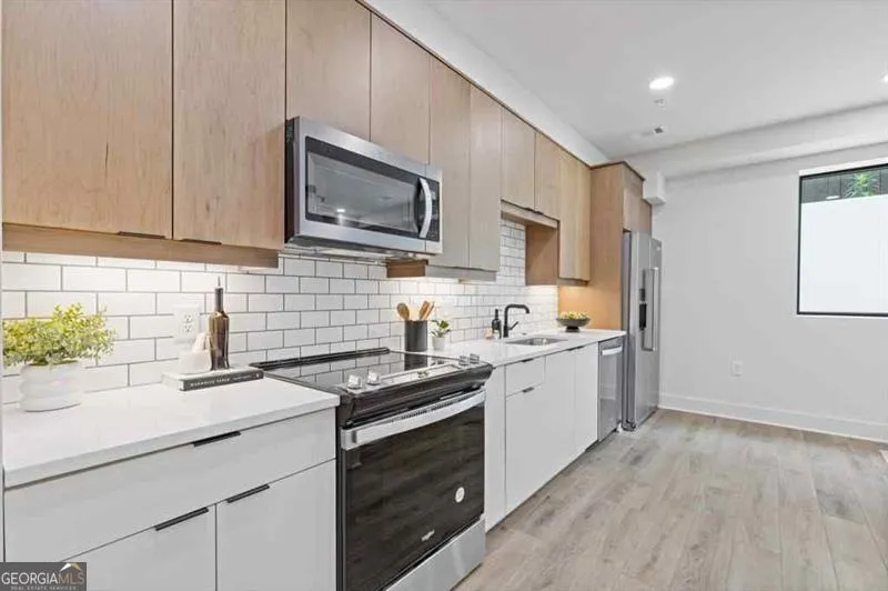 108 Park Place Unit 103 Decatur, GA 30030