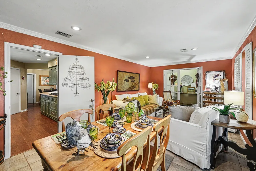 7441 Whispering Pines Drive Dallas, TX 75248