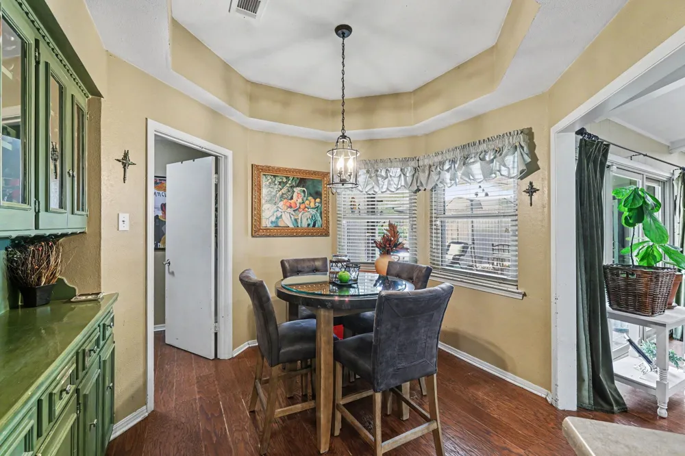 7441 Whispering Pines Drive Dallas, TX 75248