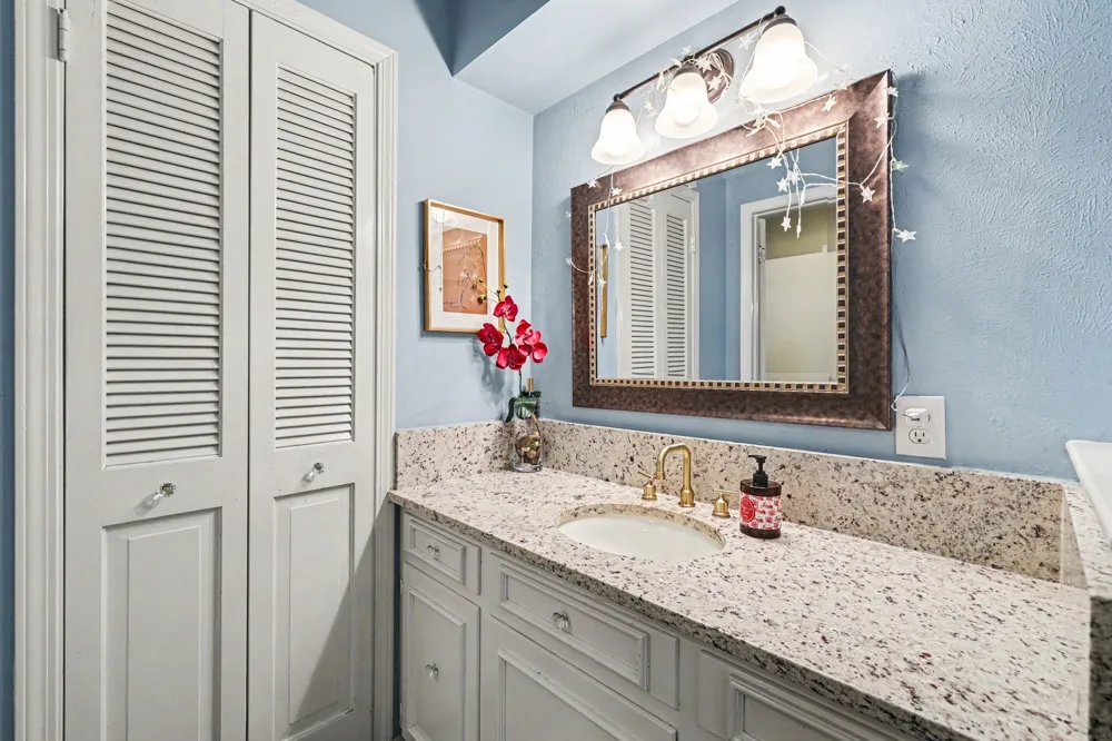7441 Whispering Pines Drive Dallas, TX 75248