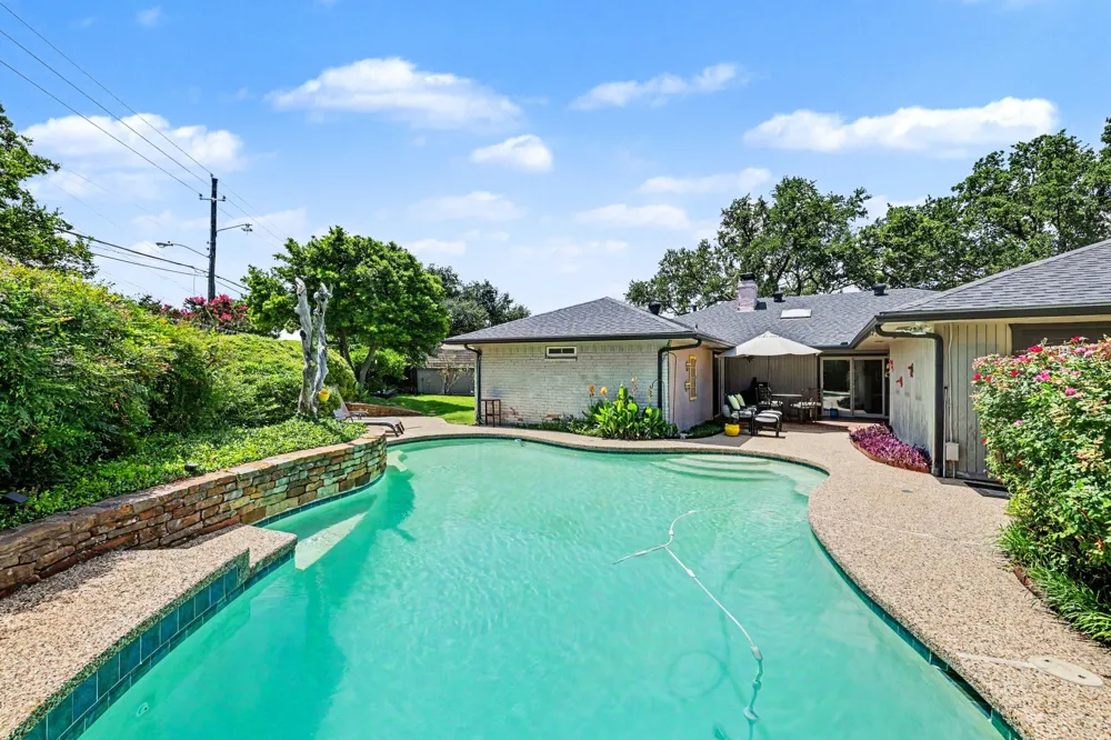 7441 Whispering Pines Drive Dallas, TX 75248