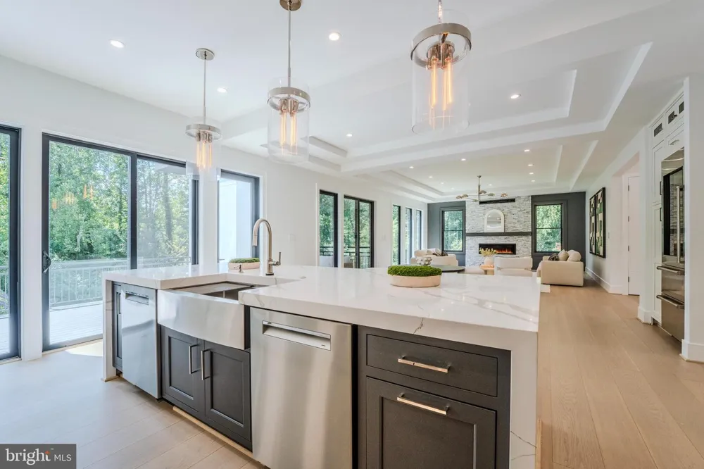 1434 WAGGAMAN CIRCLE Mclean, VA 22101