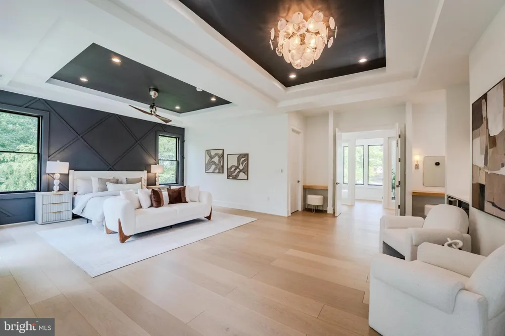 1434 WAGGAMAN CIRCLE Mclean, VA 22101