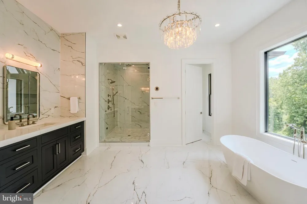 1434 WAGGAMAN CIRCLE Mclean, VA 22101