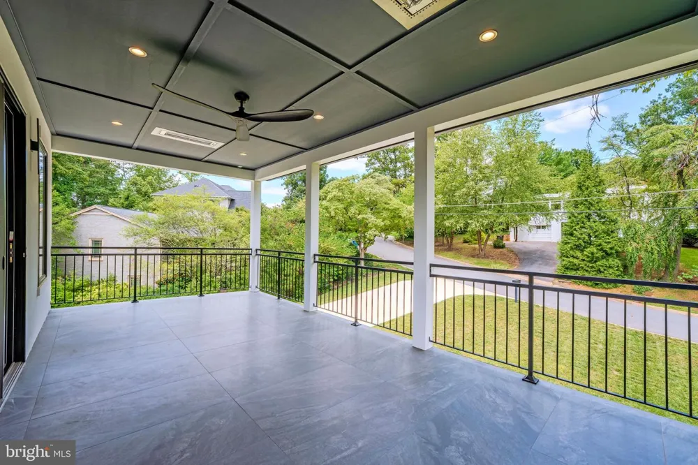 1434 WAGGAMAN CIRCLE Mclean, VA 22101