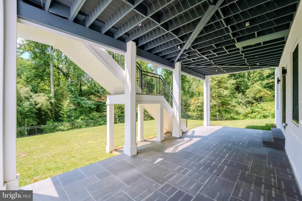 1434 WAGGAMAN CIRCLE Mclean, VA 22101