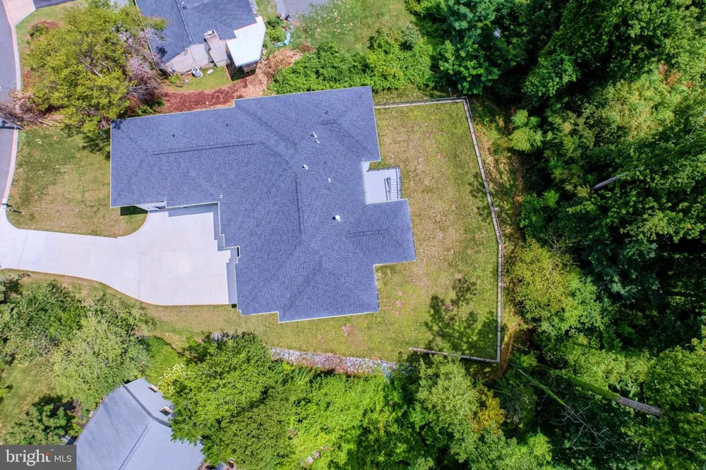1434 WAGGAMAN CIRCLE Mclean, VA 22101