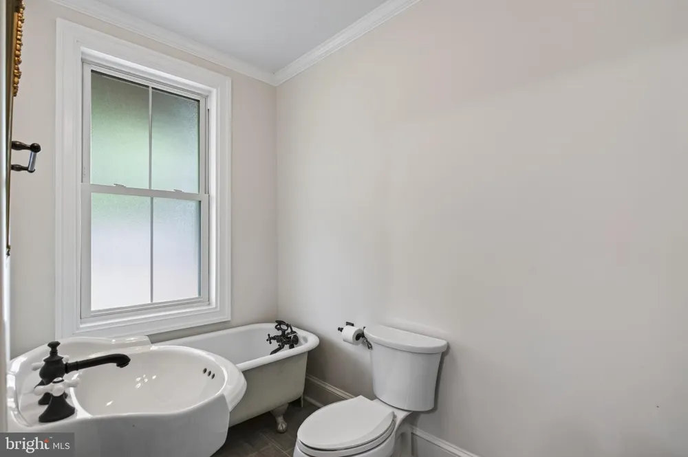 508 E MAIN STREET Berryville, VA 22611