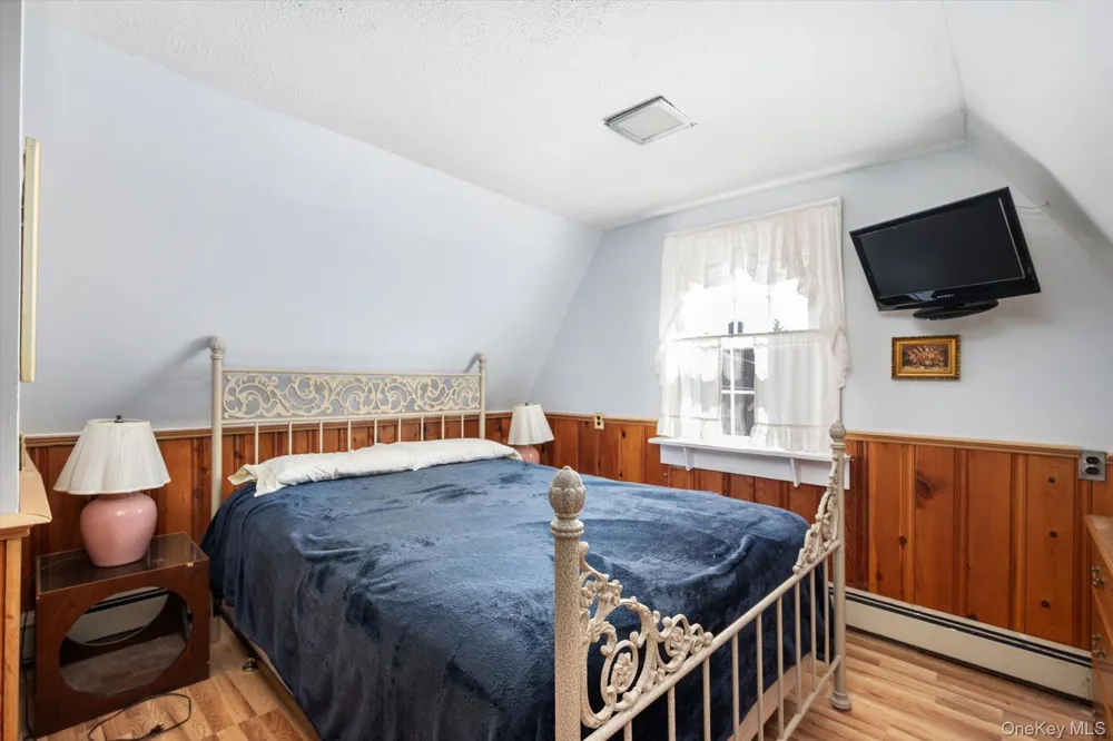 1640 Roosevelt Street Baldwin, NY 11510