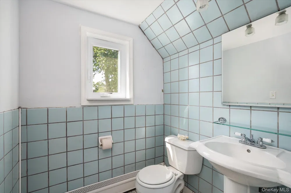 1640 Roosevelt Street Baldwin, NY 11510