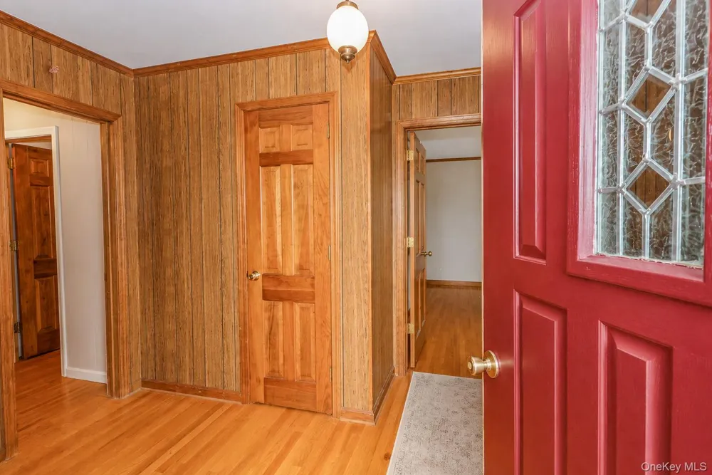 2 Schrempp Lane Pine Bush, NY 12566