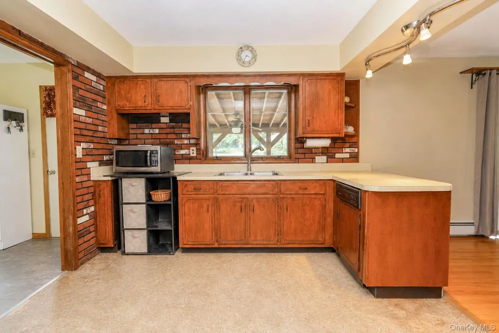 2 Schrempp Lane Pine Bush, NY 12566