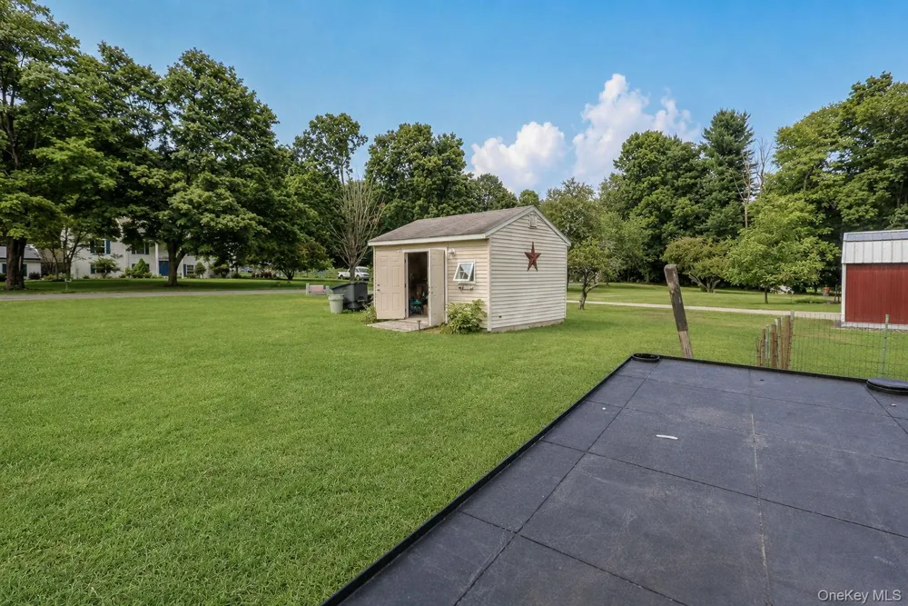 2 Schrempp Lane Pine Bush, NY 12566