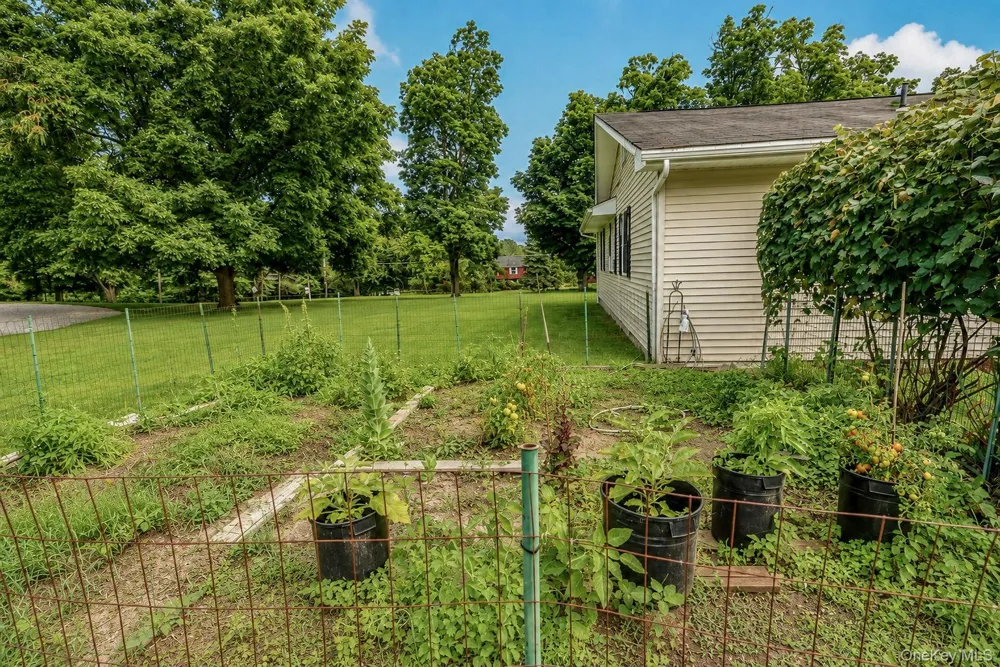 2 Schrempp Lane Pine Bush, NY 12566