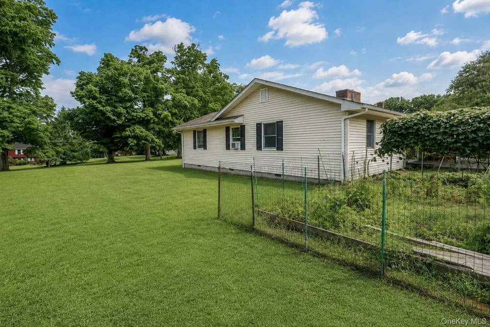 2 Schrempp Lane Pine Bush, NY 12566
