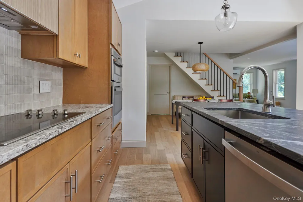 621 Milan Hollow Road Rhinebeck, NY 12572