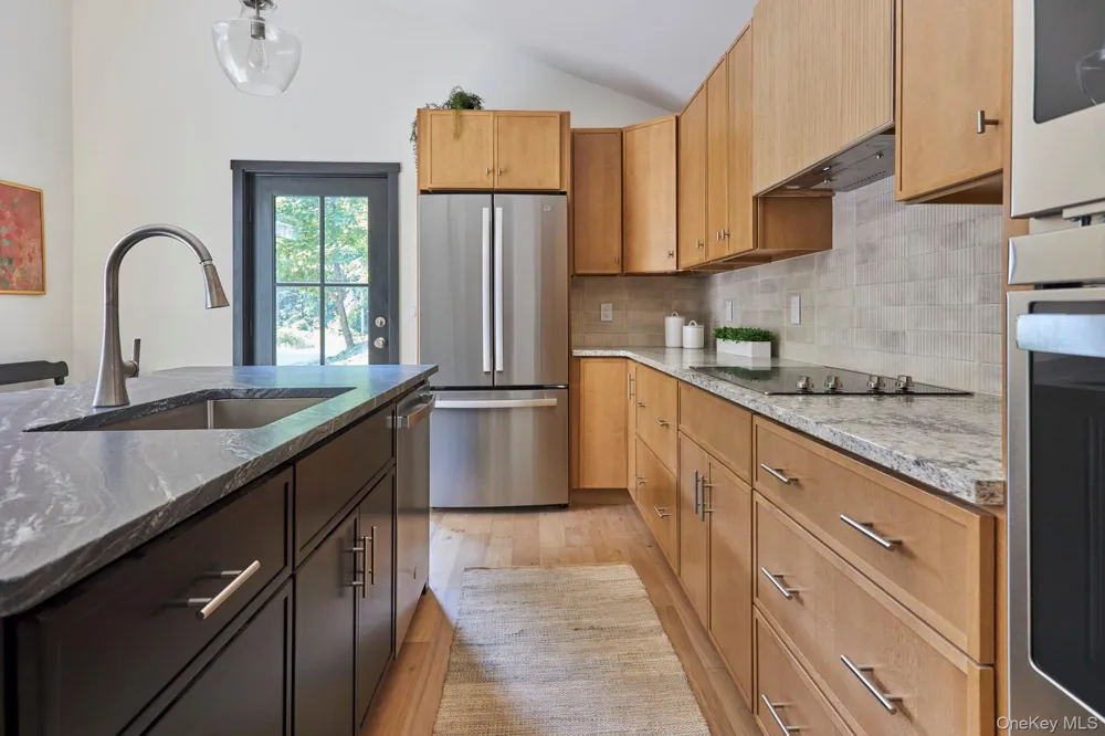 621 Milan Hollow Road Rhinebeck, NY 12572