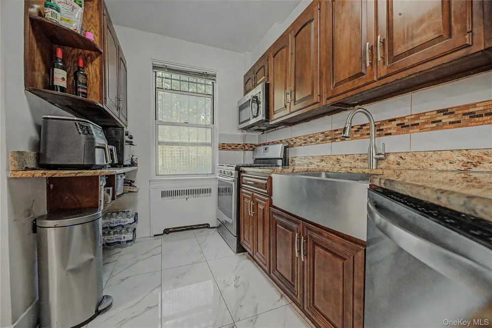 4971 Henry Hudson Parkway W #4971 Bronx, NY 10471