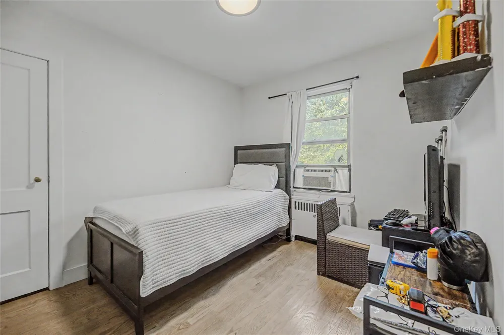 4971 Henry Hudson Parkway W #4971 Bronx, NY 10471