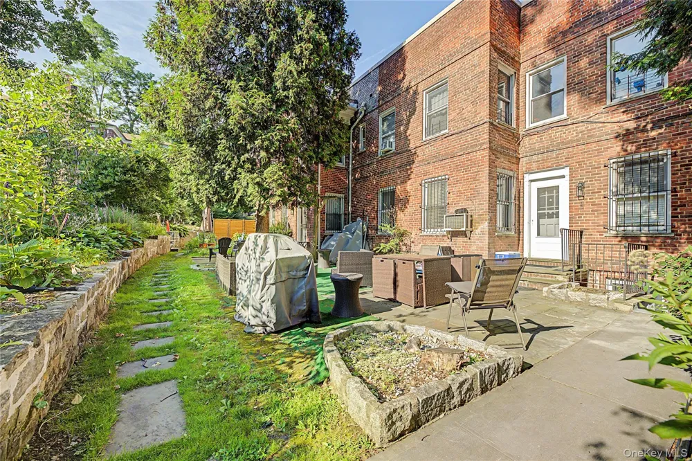 4971 Henry Hudson Parkway W #4971 Bronx, NY 10471
