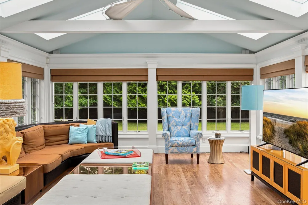 129 Oneck Lane Westhampton Beach, NY 11978