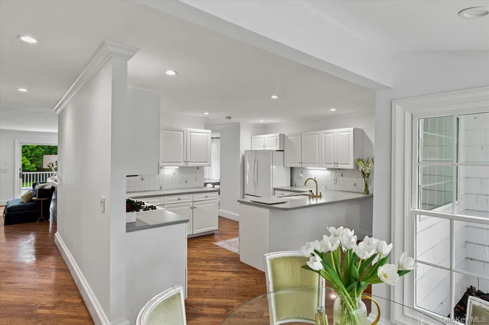 129 Oneck Lane Westhampton Beach, NY 11978