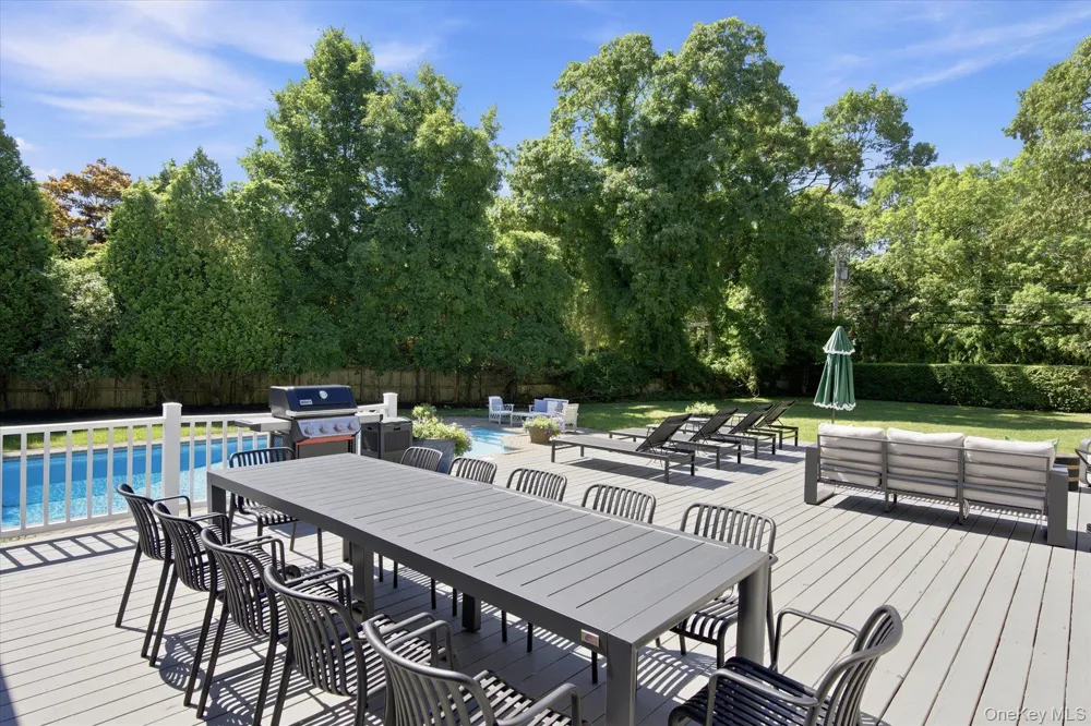 129 Oneck Lane Westhampton Beach, NY 11978