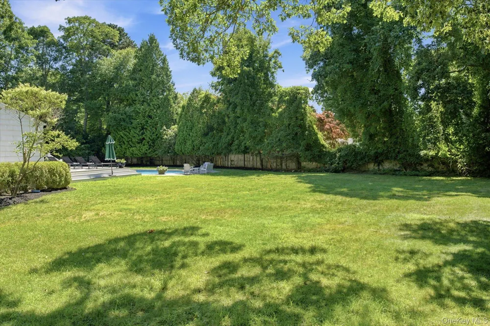 129 Oneck Lane Westhampton Beach, NY 11978