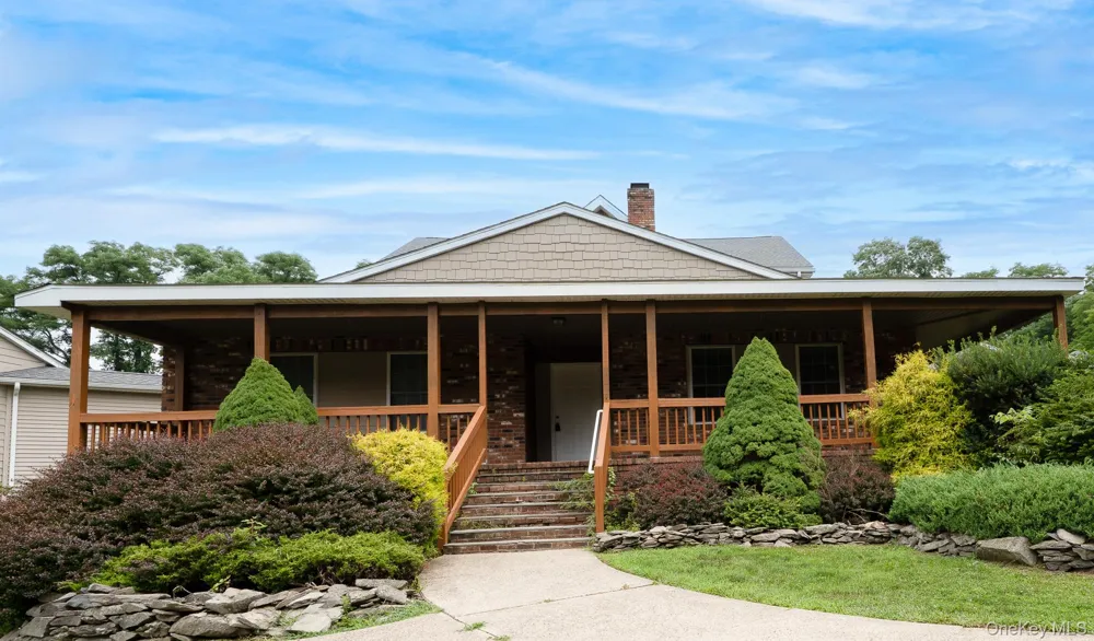 1-18 Willow Way #6 (Locust Lane) Rhinebeck, NY 12572