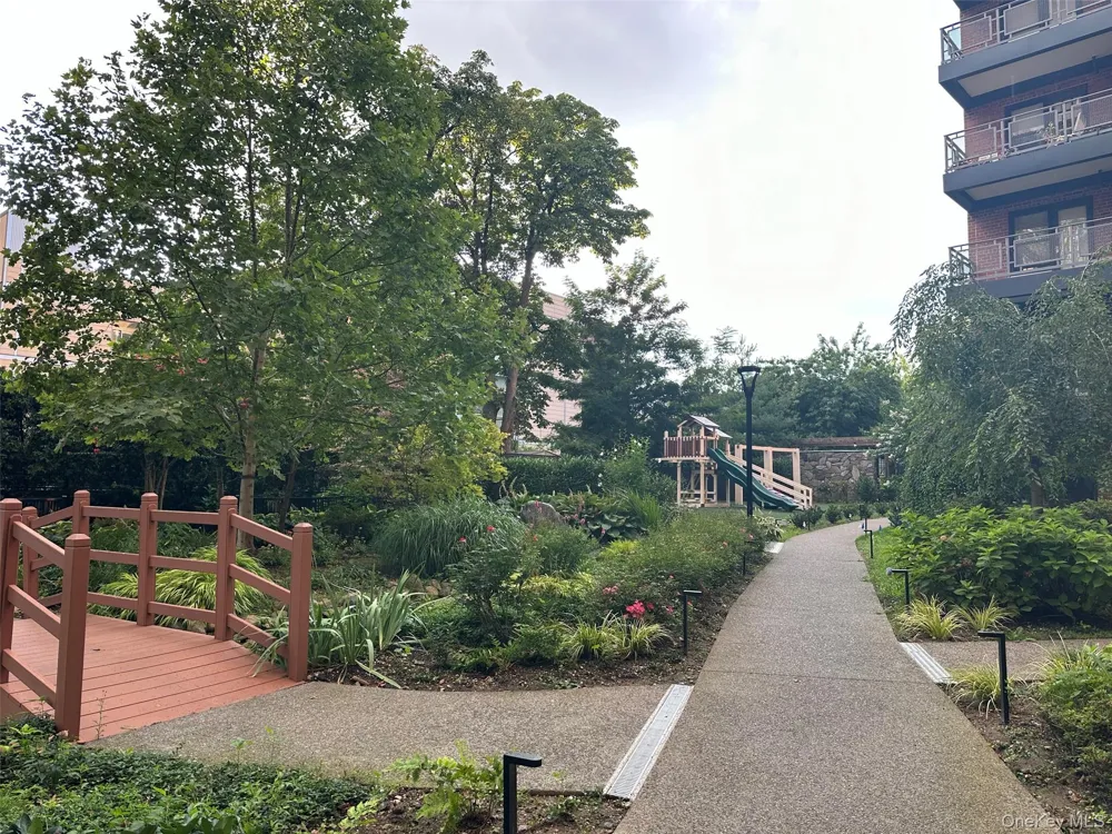 8710 51st Avenue #3H Elmhurst, NY 11373