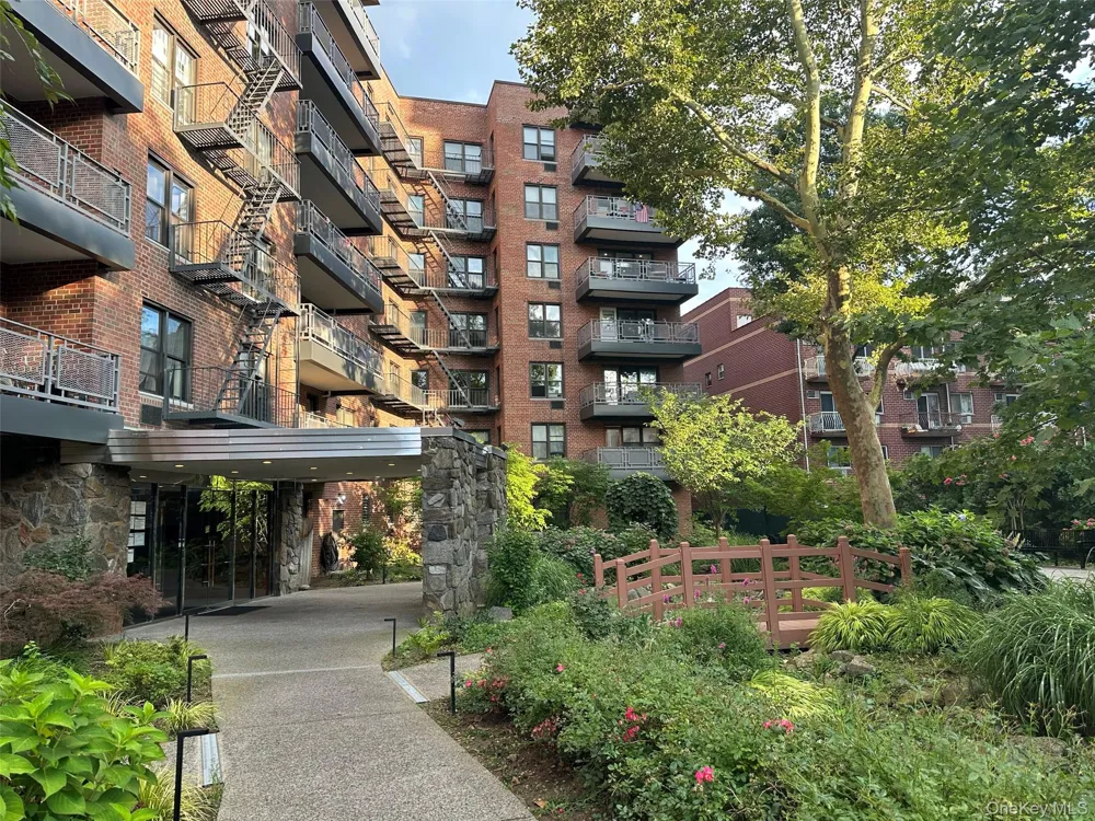 8710 51st Avenue #3H Elmhurst, NY 11373