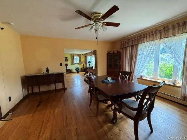 59 FARMERS AVENUE Lindenhurst, NY 11757