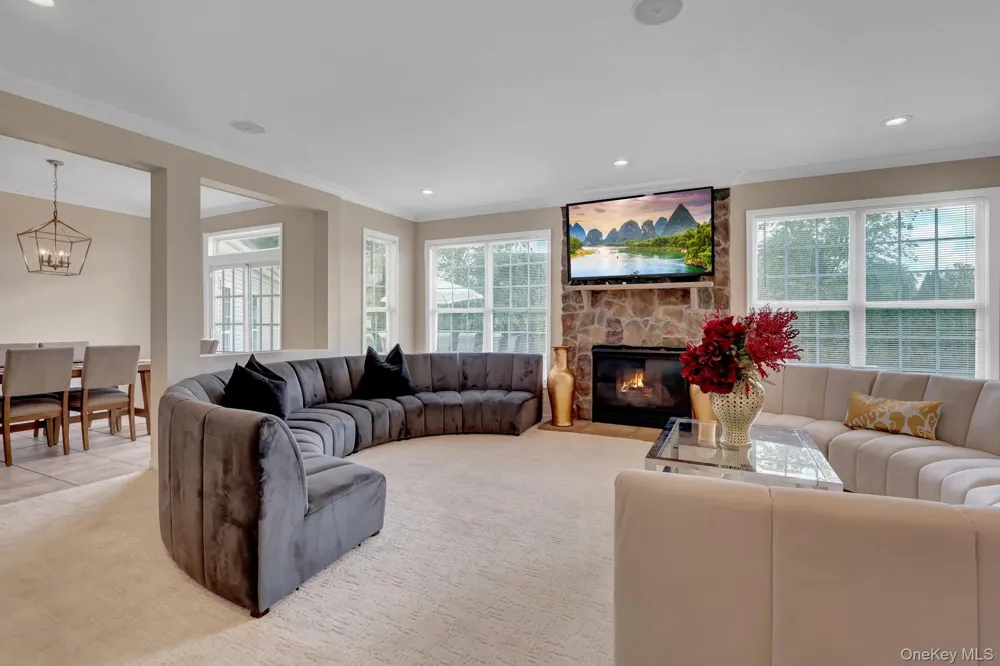 7 Brookline Court Wading River, NY 11792
