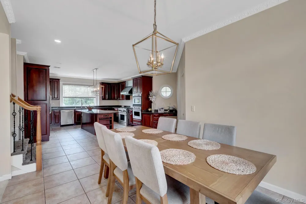 7 Brookline Court Wading River, NY 11792