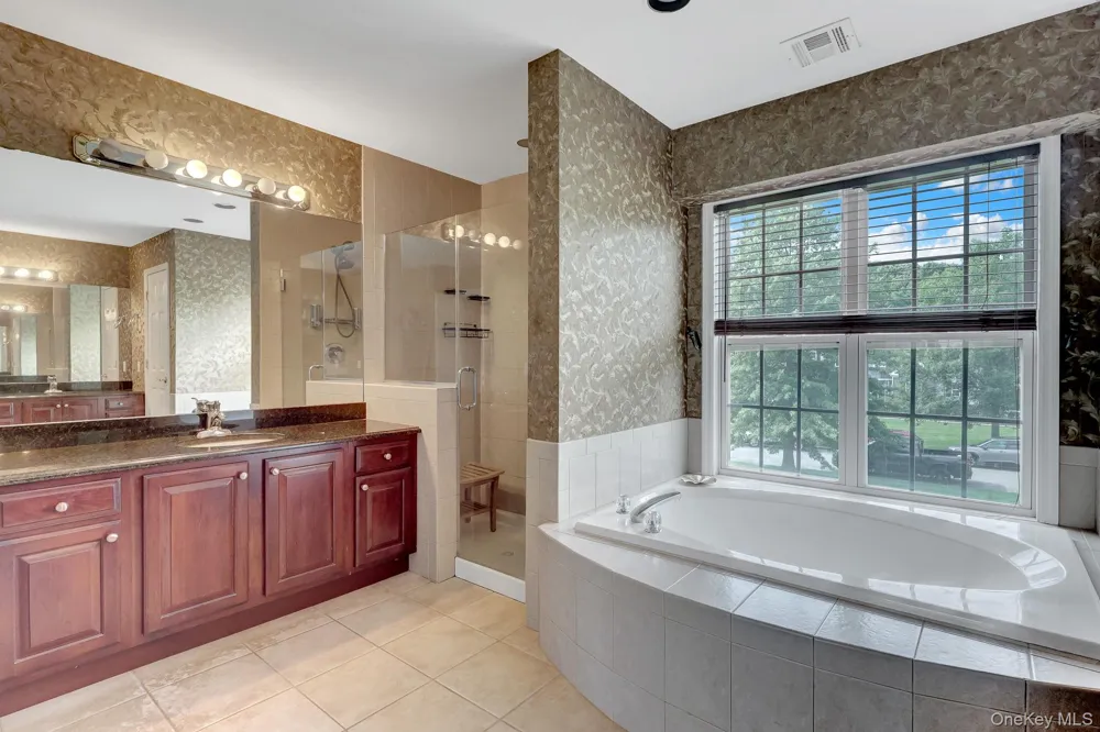7 Brookline Court Wading River, NY 11792