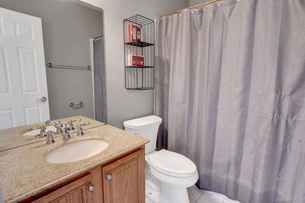 7 Brookline Court Wading River, NY 11792
