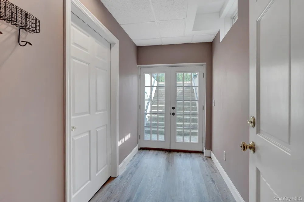 7 Brookline Court Wading River, NY 11792