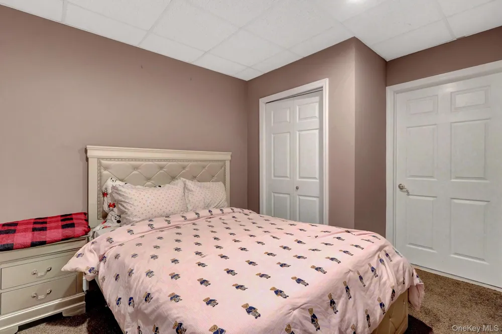 7 Brookline Court Wading River, NY 11792